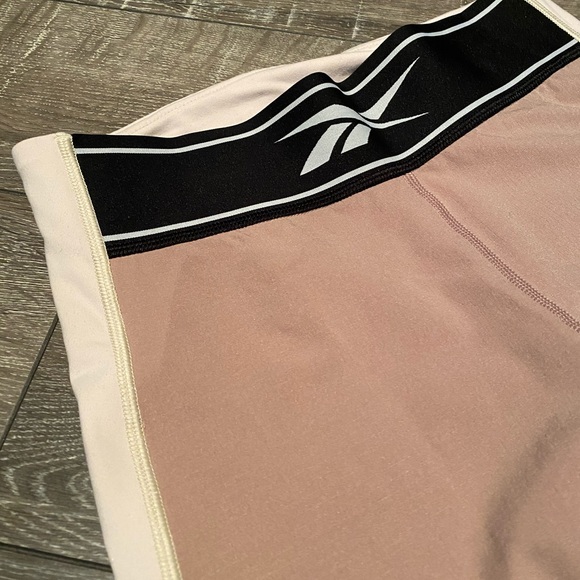 NEW REEBOK Training Leggings - Picture 5 of 6